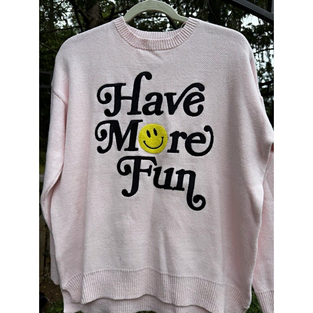 Moon & Madison Pink Knit Crewneck Pullover Sweater Embroidered Smiley XS NWT